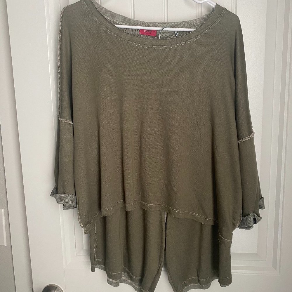 Short Green Set